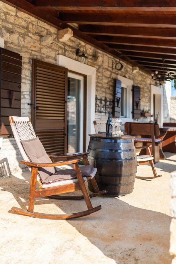 Holiday Home Ana Kanfanar Exterior photo