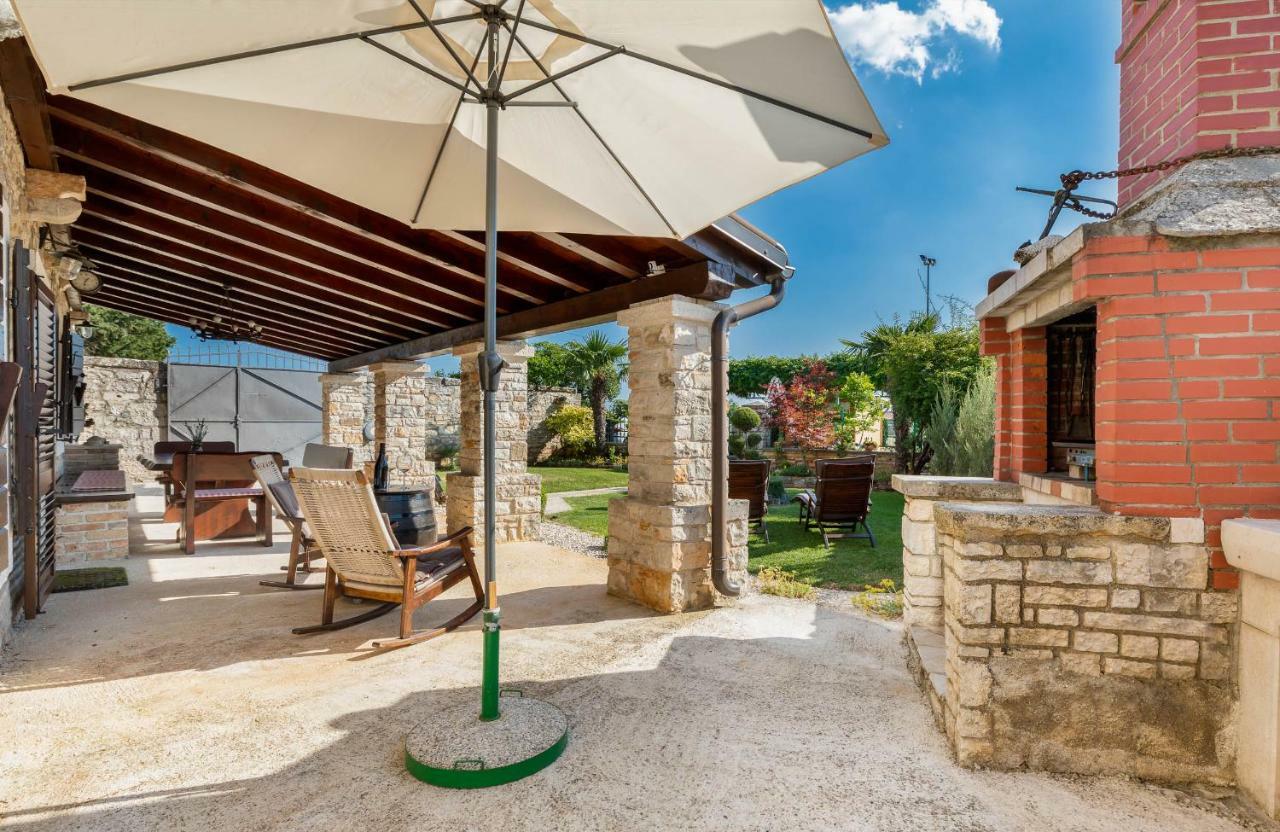 Holiday Home Ana Kanfanar Exterior photo