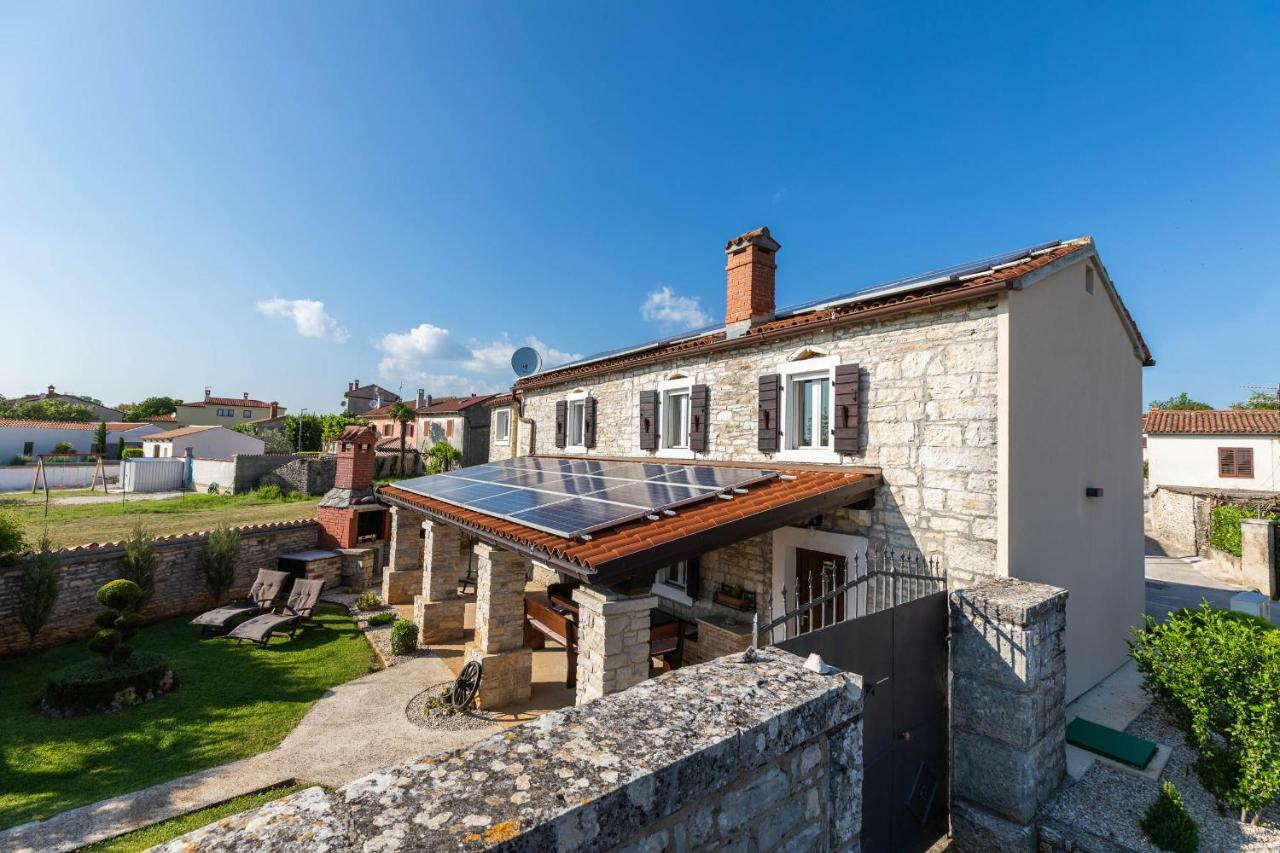 Holiday Home Ana Kanfanar Exterior photo